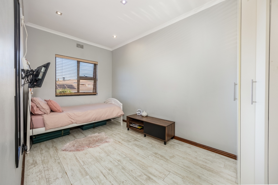 4 Bedroom Property for Sale in Rouxville Western Cape